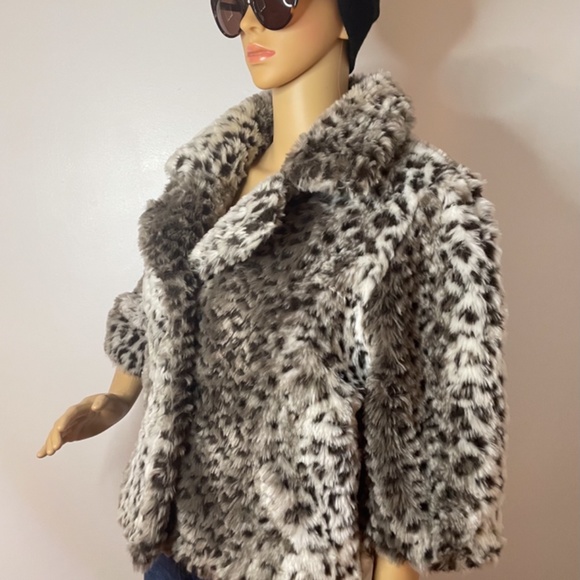 Handmade cheetah faux fur cropped sleeve coat! - Picture 7 of 11